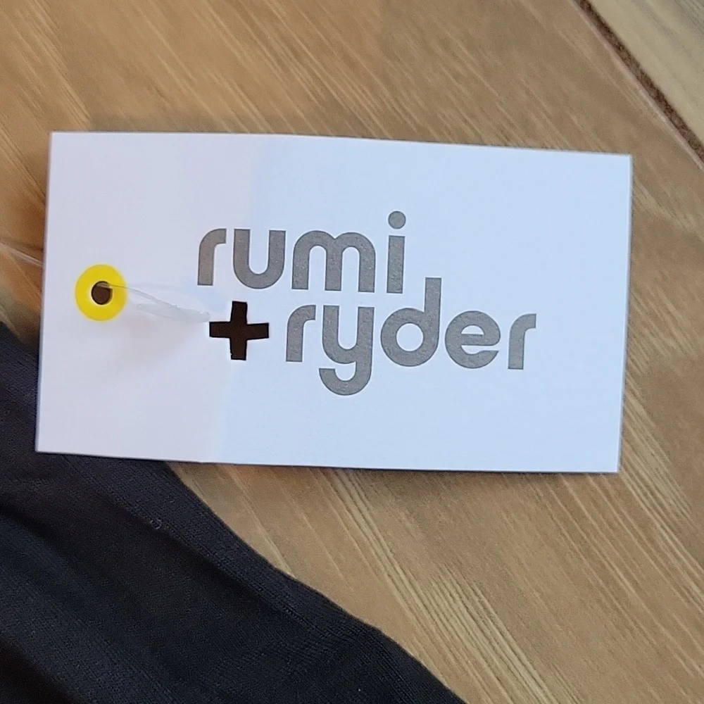 NWT rumi + ryder Girls Black Open Shoulder Black Unicorn Dress Size 8/10…